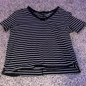 arizona boyfriend v-neck crop top